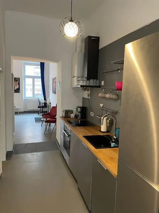 Klimatisierte Sehr Zentrale Wohnung-Loftstyle- Vienna